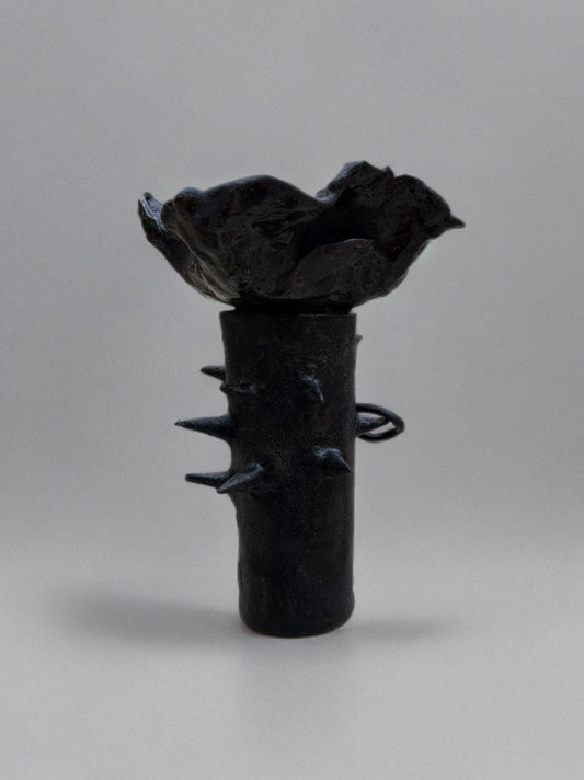Vase Spikey with flower